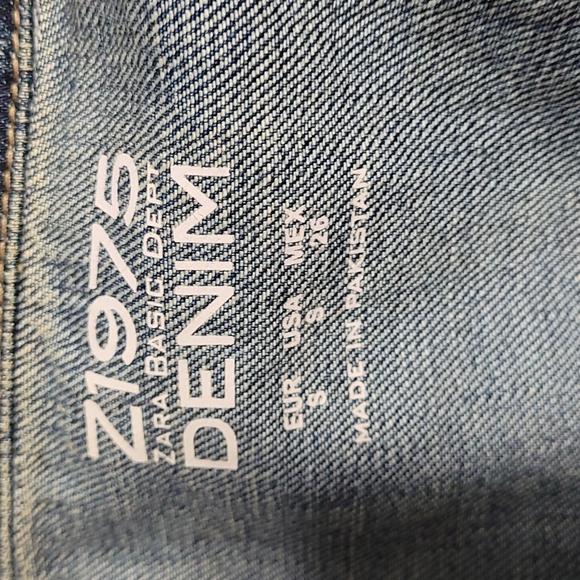 Denim jacket - Picture 3 of 3